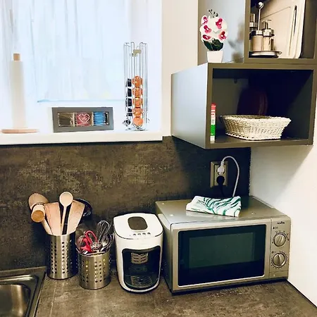 아파트 Daniel J *